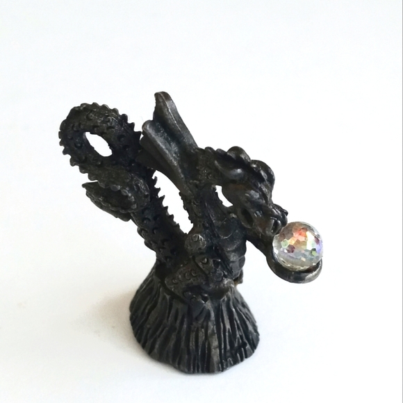 Pewter Dragon Holding a Crystal Figurine 1/2" Tall - Picture 7 of 12